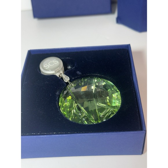 2008 Swarovski Crystal SCS Bamboo Green Retractable Sun Catcher Window Ornament - Picture 3 of 5